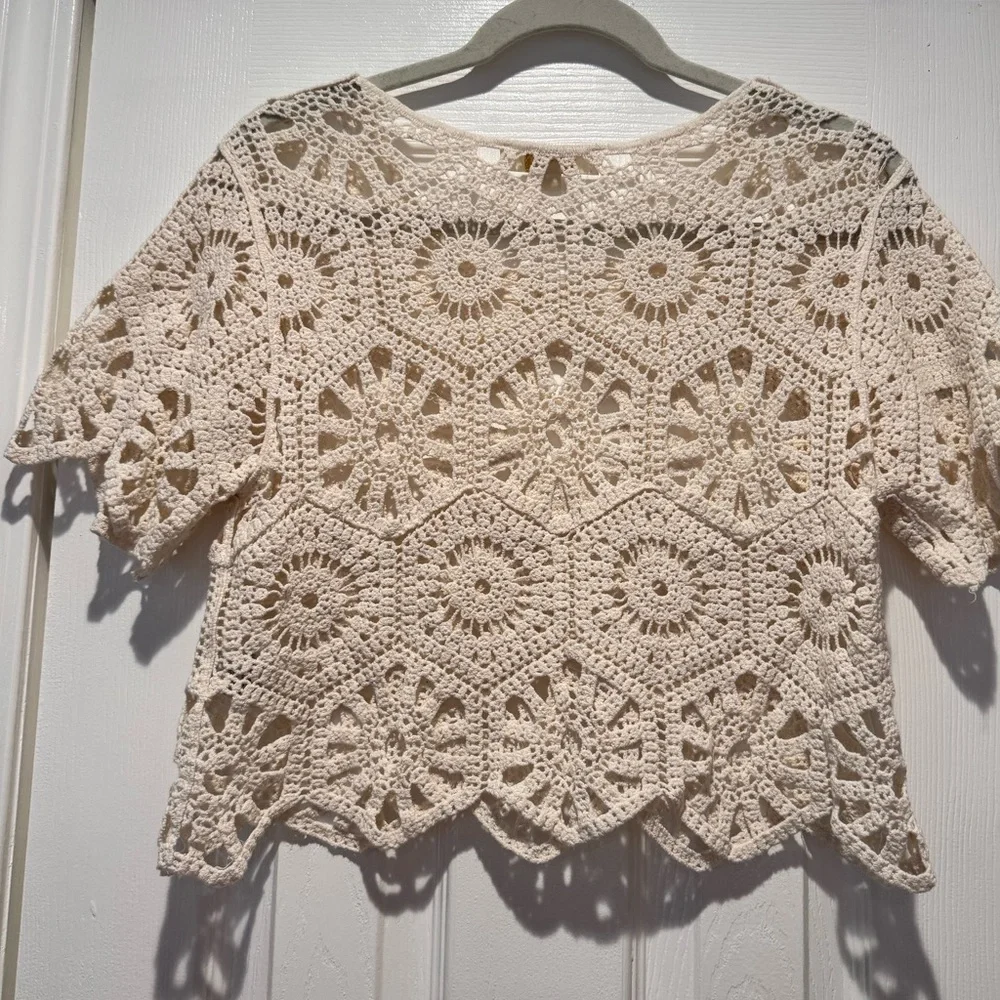 Ivory Crochet Crop Top - Large